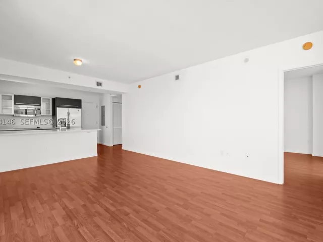 2-bedroom condo for sale in Miami - 333 NE 24th St 1401 - MondialRealty