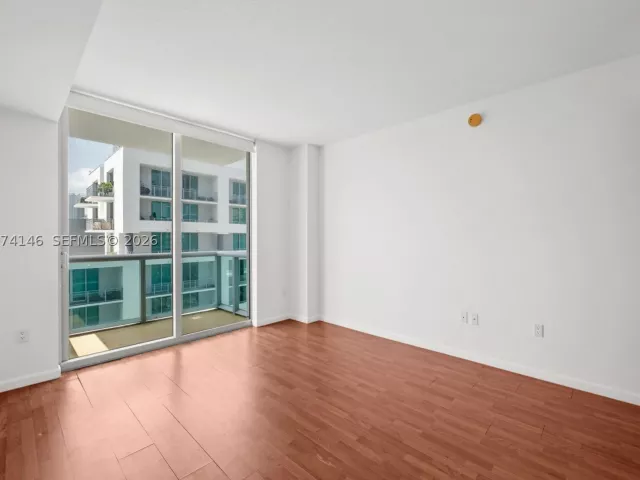 2-bedroom condo for sale in Miami - 333 NE 24th St 1401 - MondialRealty