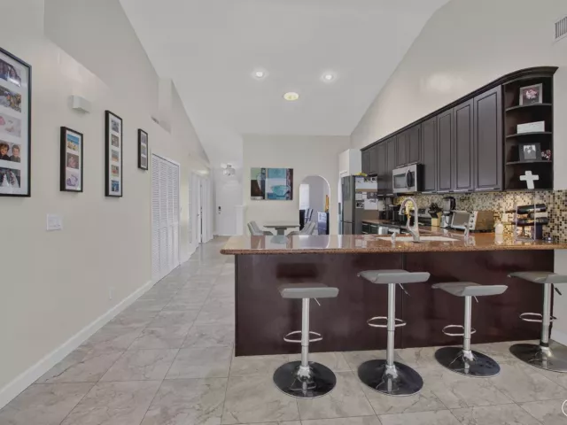 3-bedroom home for sale in Boca Raton - 19600 Sea Pines Way - MondialRealty