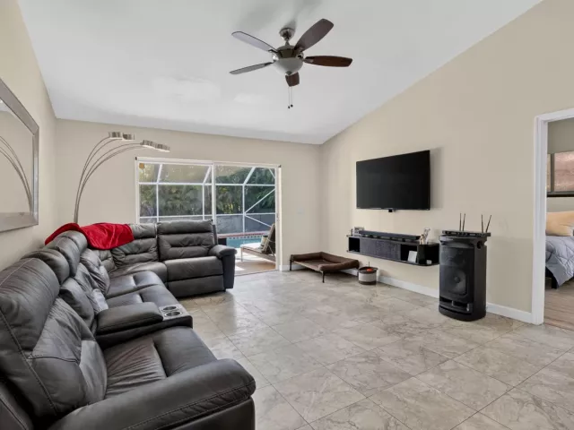 3-bedroom home for sale in Boca Raton - 19600 Sea Pines Way - MondialRealty