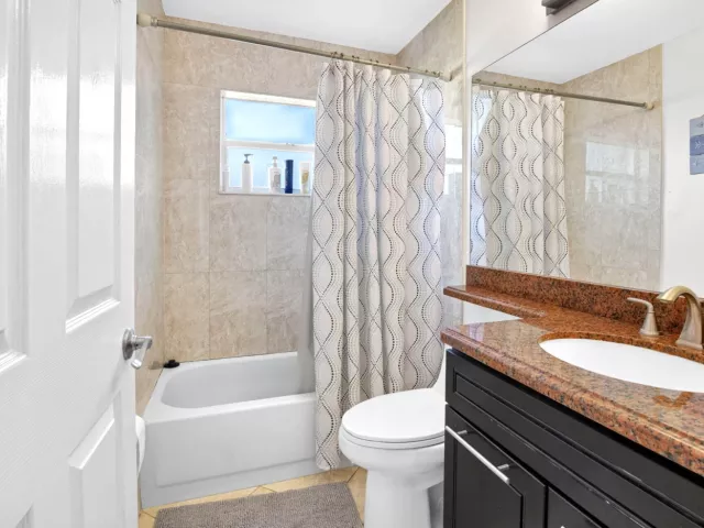 3-bedroom home for sale in Boca Raton - 19600 Sea Pines Way - MondialRealty