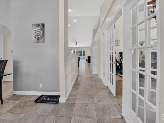 3-bedroom home for sale in Boca Raton - 19600 Sea Pines Way - MondialRealty