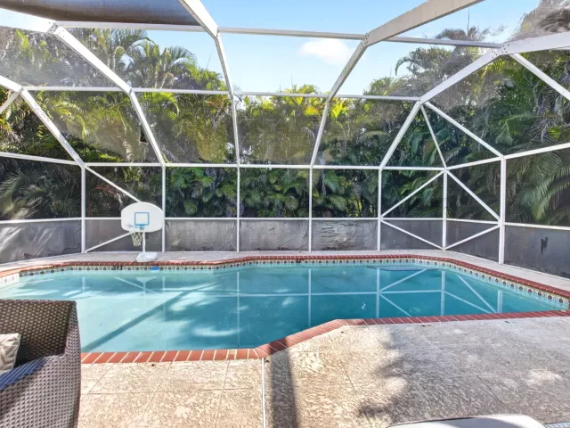 3-bedroom home for sale in Boca Raton - 19600 Sea Pines Way - MondialRealty