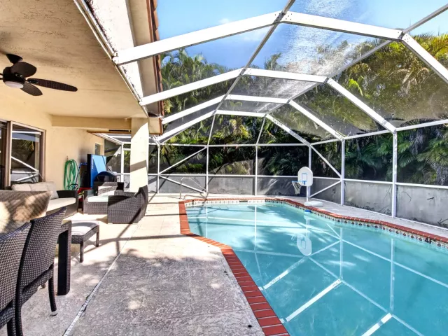 3-bedroom home for sale in Boca Raton - 19600 Sea Pines Way - MondialRealty