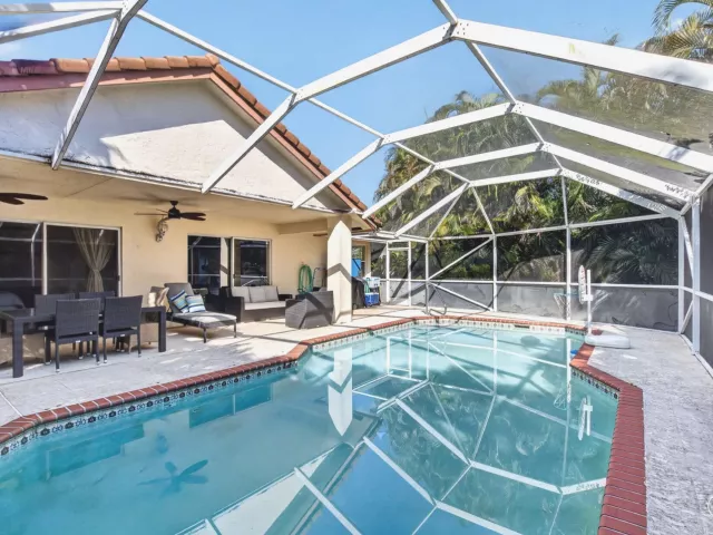 3-bedroom home for sale in Boca Raton - 19600 Sea Pines Way - MondialRealty