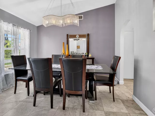 3-bedroom home for sale in Boca Raton - 19600 Sea Pines Way - MondialRealty