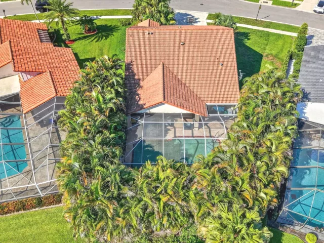 3-bedroom home for sale in Boca Raton - 19600 Sea Pines Way - MondialRealty