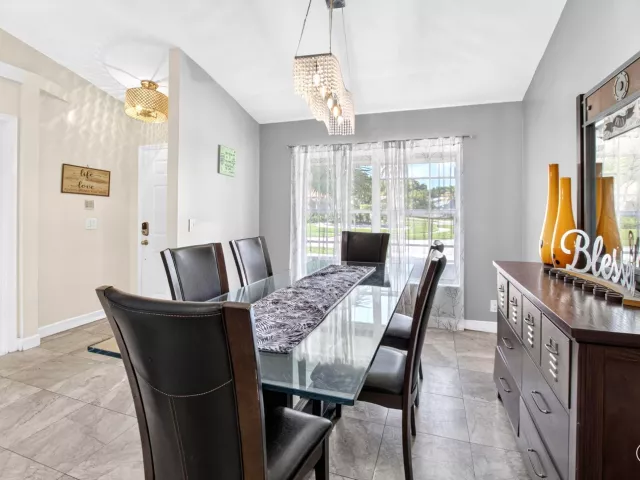 3-bedroom home for sale in Boca Raton - 19600 Sea Pines Way - MondialRealty