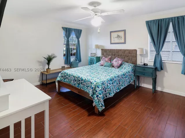 4-bedroom home for sale in Pembroke Pines - 1108 NW 180th Ave - MondialRealty
