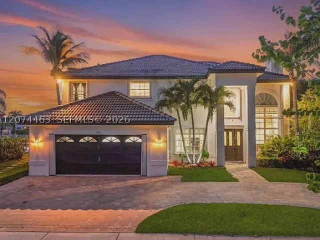 4-bedroom home for sale in Pembroke Pines - 1108 NW 180th Ave - MondialRealty