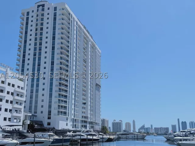 3-bedroom condo for sale in North Miami Beach - 17301 Biscayne Blvd 1501 - MondialRealty