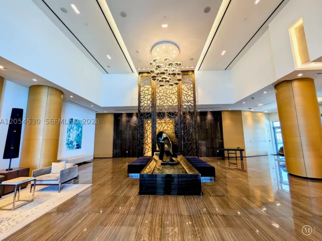 3-bedroom condo for sale in North Miami Beach - 17301 Biscayne Blvd 1501 - MondialRealty