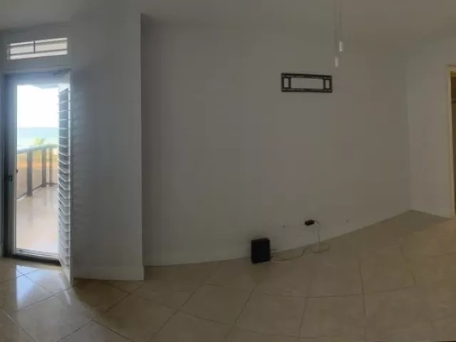 2-bedroom condo for rent in Miami Beach - 6039 Collins Ave 423 - MondialRealty