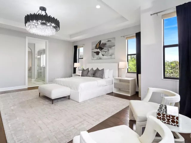 6-bedroom home for sale in Boca Raton - 17511 Cadena Drive - MondialRealty