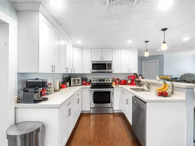 3-bedroom home for sale in West Palm Beach - 5134 CANAL Road - MondialRealty