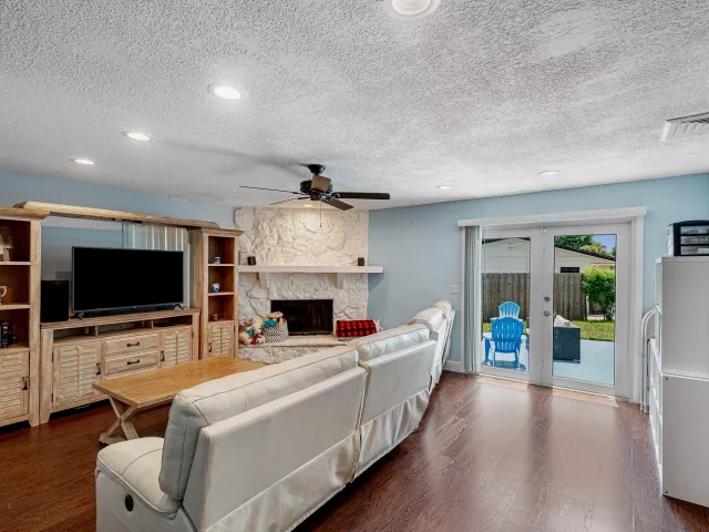 3-bedroom home for sale in West Palm Beach - 5134 CANAL Road - MondialRealty
