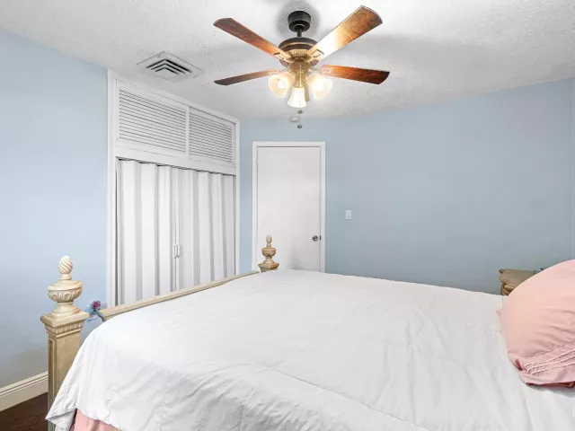 3-bedroom home for sale in West Palm Beach - 5134 CANAL Road - MondialRealty