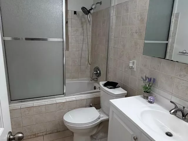 4-bedroom home for rent in Pompano Beach - 630 NE 23RD Court - MondialRealty