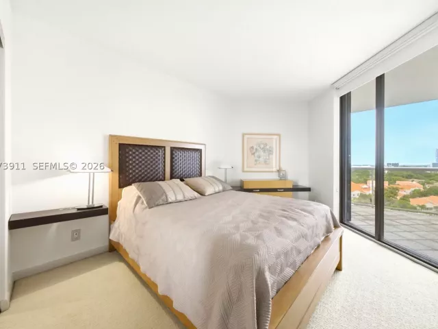2-bedroom condo for rent in Aventura - 3610 Yacht Club Dr 1115 - MondialRealty
