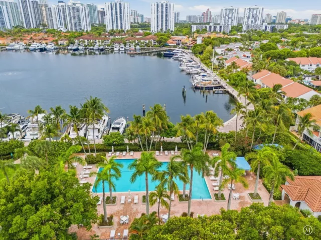 2-bedroom condo for rent in Aventura - 3610 Yacht Club Dr 1115 - MondialRealty