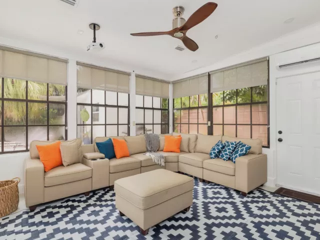 4-bedroom home for sale in West Palm Beach - 300 35th Street - MondialRealty