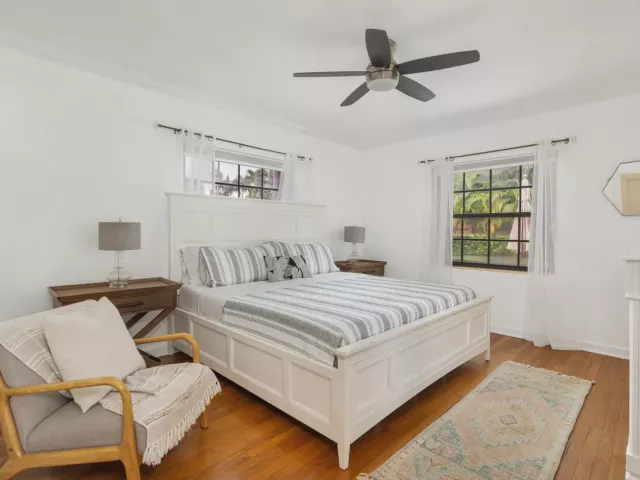 4-bedroom home for sale in West Palm Beach - 300 35th Street - MondialRealty