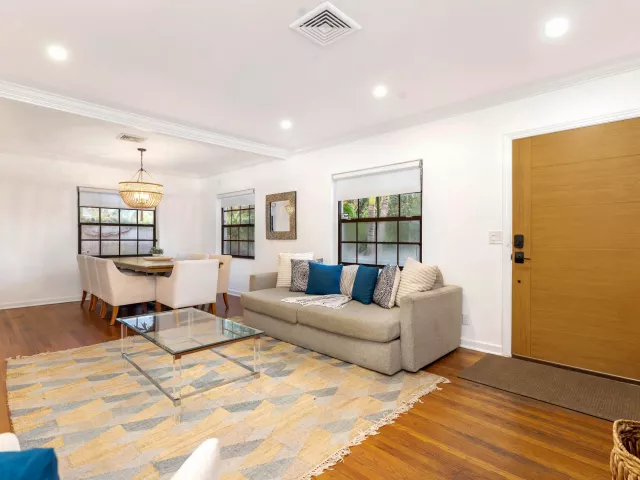 4-bedroom home for sale in West Palm Beach - 300 35th Street - MondialRealty