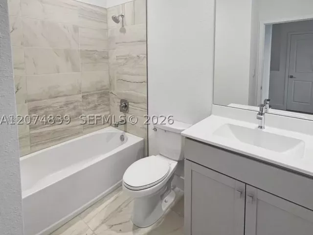 4-bedroom home for rent in Pembroke Pines - 17025 SW 1st Street - MondialRealty