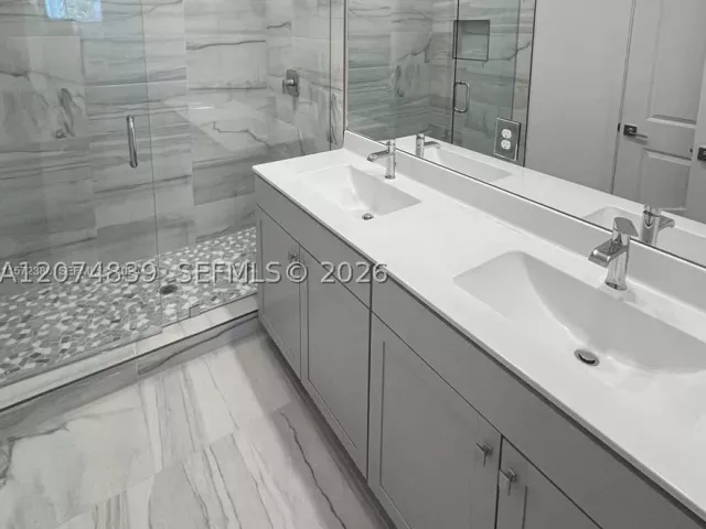 4-bedroom home for rent in Pembroke Pines - 17025 SW 1st Street - MondialRealty