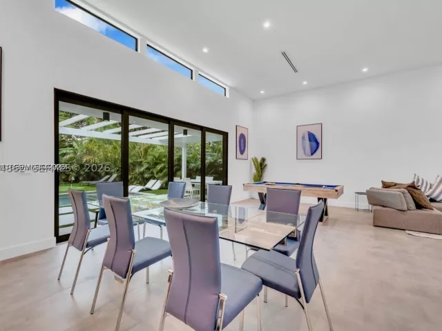 5-bedroom home for rent in Miami - 155 NW 51st St 0 - MondialRealty