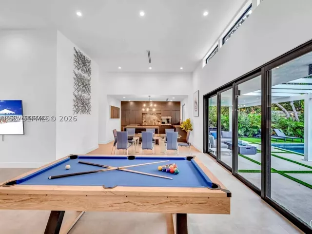 5-bedroom home for rent in Miami - 155 NW 51st St 0 - MondialRealty