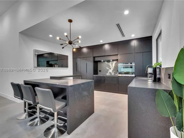 5-bedroom home for rent in Miami - 155 NW 51st St 0 - MondialRealty