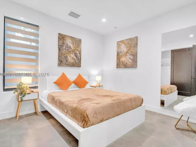 5-bedroom home for rent in Miami - 155 NW 51st St 0 - MondialRealty