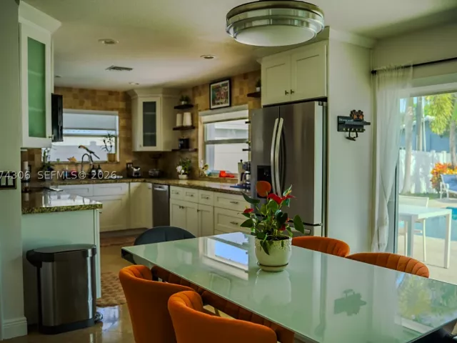 3-bedroom home for sale in Fort Lauderdale - 1640 NE 59th Pl - MondialRealty