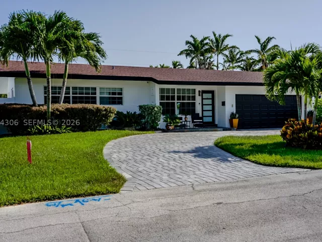 3-bedroom home for sale in Fort Lauderdale - 1640 NE 59th Pl - MondialRealty