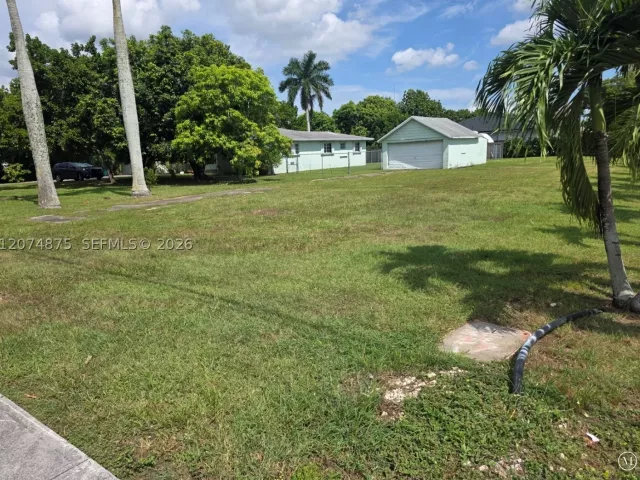 3-bedroom home for sale in Homestead - 15905 SW 280th St - MondialRealty