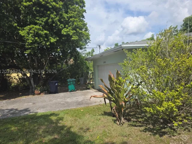 3-bedroom home for sale in Homestead - 15905 SW 280th St - MondialRealty