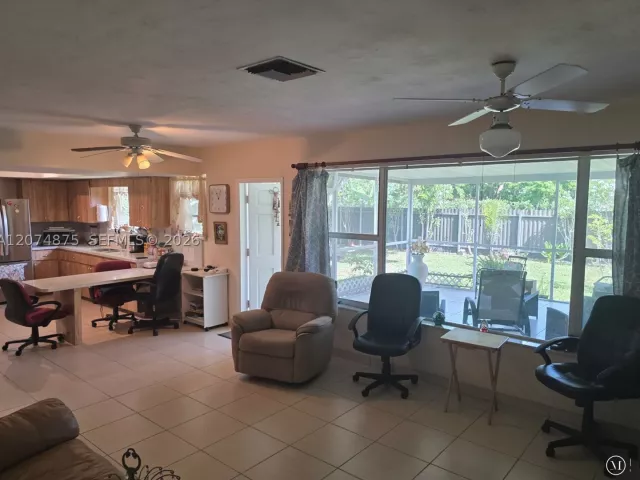 3-bedroom home for sale in Homestead - 15905 SW 280th St - MondialRealty