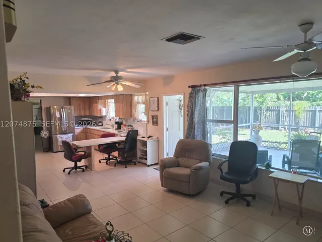 3-bedroom home for sale in Homestead - 15905 SW 280th St - MondialRealty
