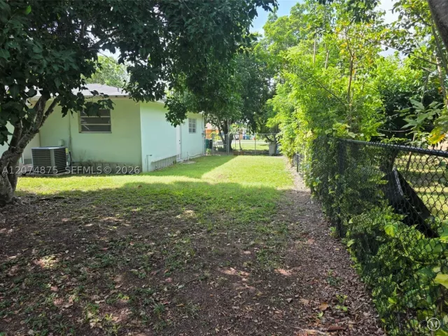 3-bedroom home for sale in Homestead - 15905 SW 280th St - MondialRealty