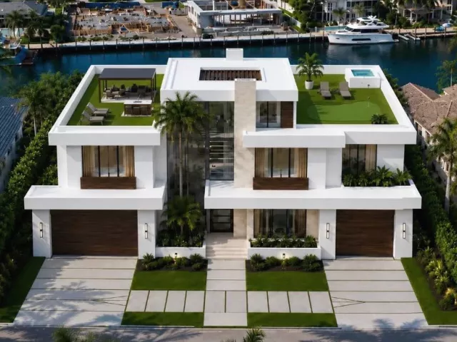 6-bedroom home for sale in Fort Lauderdale - 2542 LUCILLE Drive - MondialRealty