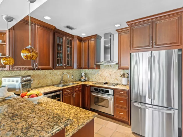 3-bedroom home for sale in Miami - 2831 SW 21st Ter - MondialRealty