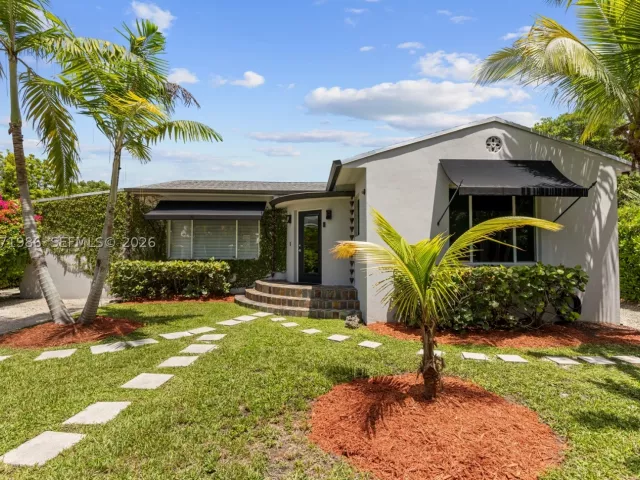 3-bedroom home for sale in Miami - 2831 SW 21st Ter - MondialRealty