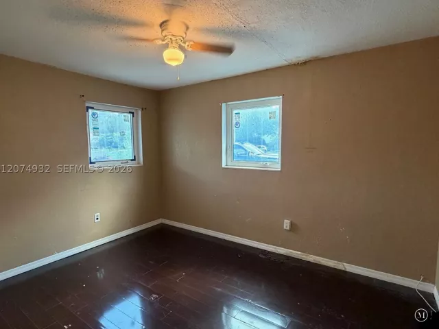 4-bedroom home for rent in Miami - 56 NW 39th St 56 - MondialRealty