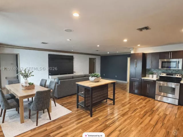 4-bedroom home for rent in Miami - 56 NW 39th St 56 - MondialRealty