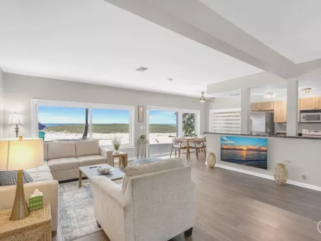 2-bedroom home for rent in Pompano Beach - 600 N OCEAN Boulevard 1A - MondialRealty