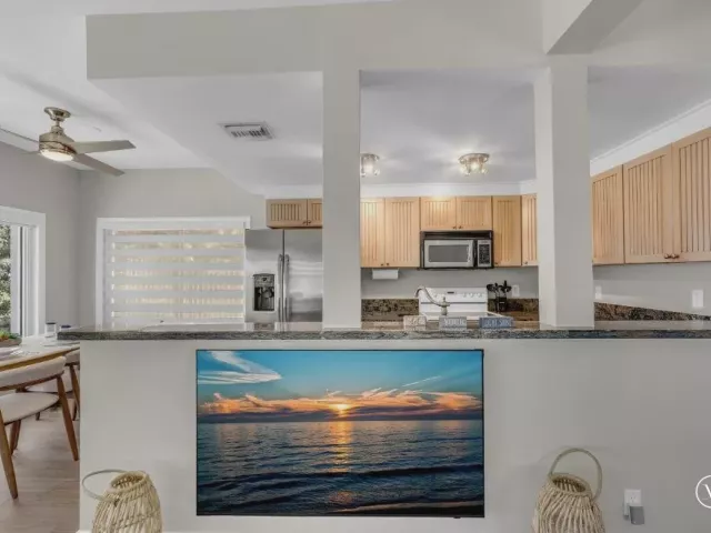 2-bedroom home for rent in Pompano Beach - 600 N OCEAN Boulevard 1A - MondialRealty