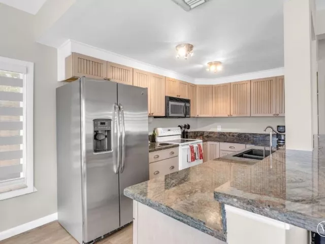 2-bedroom home for rent in Pompano Beach - 600 N OCEAN Boulevard 1A - MondialRealty