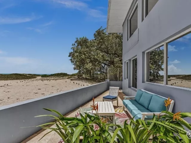 2-bedroom home for rent in Pompano Beach - 600 N OCEAN Boulevard 1A - MondialRealty