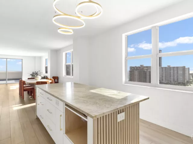 3-bedroom condo for sale in Hallandale Beach - 1865 S Ocean Drive 21c - MondialRealty